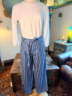 Outfit-White knit top w/pintucks & Striped Blue Tie-Waist Wide-Leg Pants
